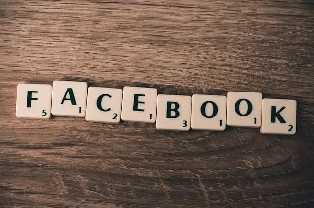 Comparativa: Redes sociales tradicionales vs. descentralizadas