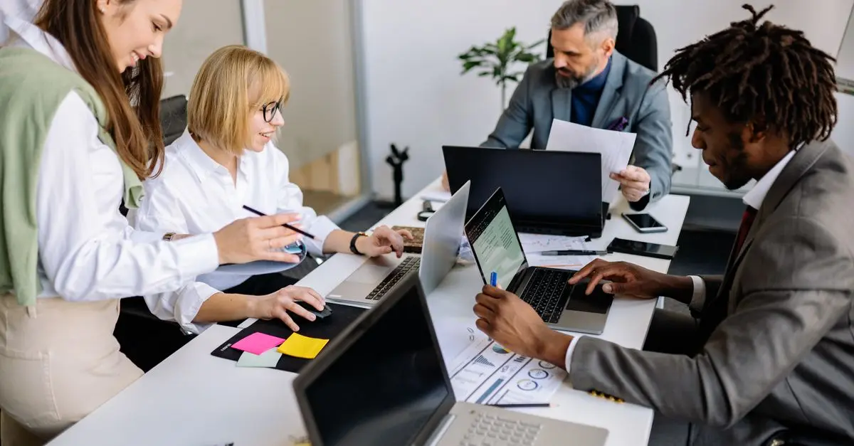 7 errores comunes al implementar tecnología en empresas